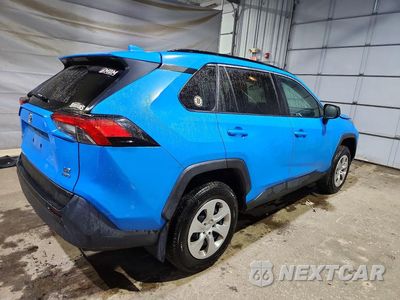 Trzecie zdjęcie samochodu z tyłu: 2021 TOYOTA RAV4 LE VIN:2T3F1RFV0MW233215 - miniatura