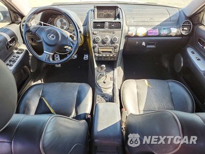 Zdjęcie 8 z 12 samochodu: 2004 LEXUS IS 300 VIN:JTHBD192X40091922 - miniatura