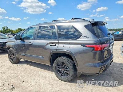Drugie zdjęcie samochodu z przodu: 2026 TOYOTA SEQUOIA PLATINUM VIN:7SVAAABA7TX080993 - miniatura