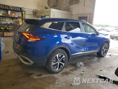 Trzecie zdjęcie samochodu z tyłu: 2024 KIA SPORTAGE EX VIN:5XYK33DF8RG140255 - miniatura
