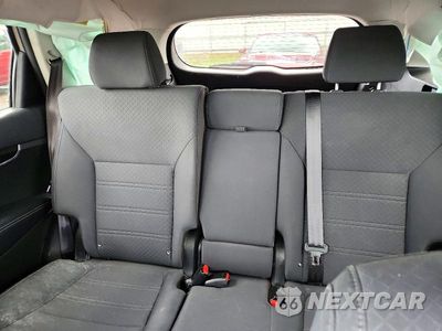 Zdjęcie 10 z 13 samochodu: 2017 KIA SORENTO LX VIN:5XYPGDA30HG265145 - miniatura
