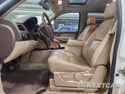 Zdjęcie 7 z 13 samochodu: 2008 GMC YUKON HYBRID VIN:1GKFC13518R174590 - miniatura