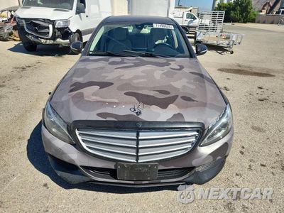Piąte zdjęcie samochodu w środku: 2015 MERCEDES-BENZ C 300 4MATIC VIN:55SWF4KB4FU017634 - miniatura