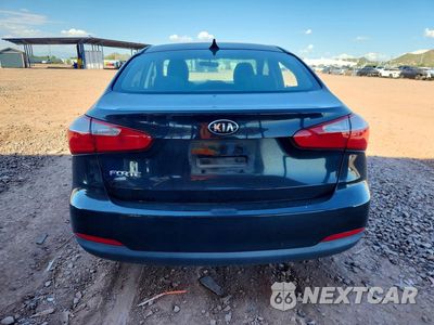 Zdjęcie 6 z 12 samochodu: 2016 KIA FORTE LX VIN:KNAFK4A6XG5449517 - miniatura