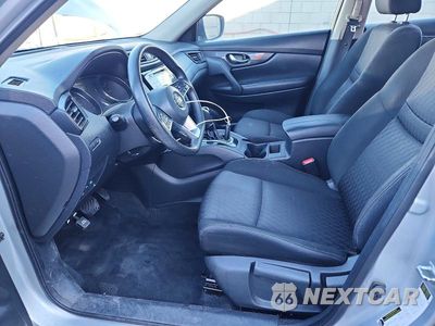 Zdjęcie 7 z 12 samochodu: 2017 NISSAN ROGUE S VIN:KNMAT2MV7HP535956 - miniatura