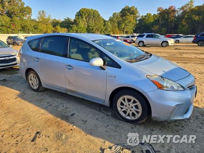 Czwarte zdjęcie samochodu z boku: 2014 TOYOTA PRIUS V THREE VIN:JTDZN3EU9E3334748 - miniatura