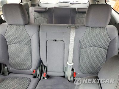 Zdjęcie 10 z 13 samochodu: 2012 CHEVROLET TRAVERSE LS VIN:1GNKREEDXCJ143728 - miniatura