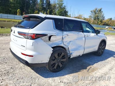 Trzecie zdjęcie samochodu z tyłu: 2026 MITSUBISHI OUTLANDER SE VIN:JA4J4VABXTZ036049 - miniatura