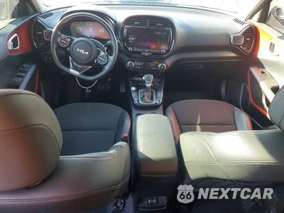 Zdjęcie 8 z 12 samochodu: 2023 KIA SOUL GT LINE VIN:KNDJ53AUXP7860109 - miniatura