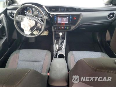 Zdjęcie 8 z 12 samochodu: 2018 TOYOTA COROLLA LE VIN:2T1BURHE6JC979824 - miniatura