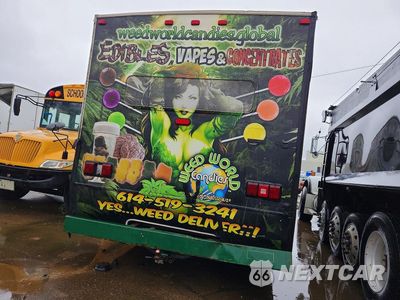 Zdjęcie 6 z 12 samochodu: 2002 FORD E450 RV VIN:1FDXE45S22HA17786 - miniatura