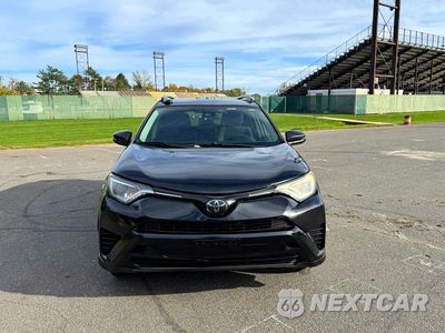 Zdjęcie 8 z 13 samochodu: 2018 TOYOTA RAV4 HYBRID LE VIN:JTMRJREV5JD212545 - miniatura