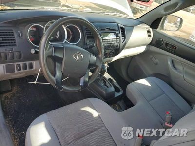 Zdjęcie 8 z 12 samochodu: 2012 TOYOTA TACOMA BASE VIN:5TFNX4CN4CX012311 - miniatura