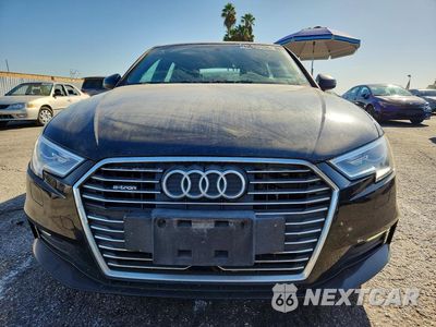 Piąte zdjęcie samochodu w środku: 2018 AUDI A3 E-TRON PREMIUM VIN:WAUUPBFF8JA089586 - miniatura