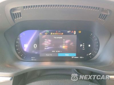 Zdjęcie 9 z 14 samochodu: 2023 VOLVO XC60 PLUS VIN:YV4L12RN2P1244447 - miniatura