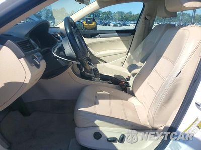 Zdjęcie 7 z 12 samochodu: 2015 VOLKSWAGEN PASSAT SE VIN:1VWBT7A35FC019357 - miniatura
