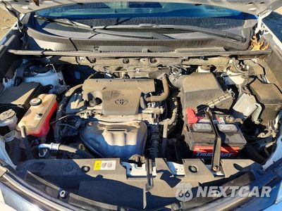 Zdjęcie 12 z 13 samochodu: 2018 TOYOTA RAV4 XLE VIN:JTMRFREV5JJ190081 - miniatura