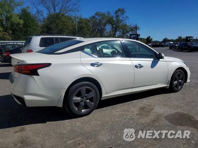 Trzecie zdjęcie samochodu z tyłu: 2019 NISSAN ALTIMA SL VIN:1N4BL4DW7KC132511 - miniatura
