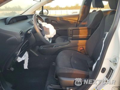 Zdjęcie 7 z 13 samochodu: 2016 TOYOTA PRIUS TWO ECO VIN:JTDKARFU0G3023890 - miniatura