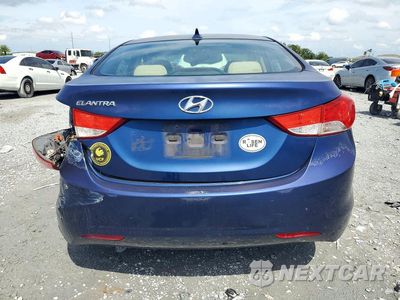 Zdjęcie 6 z 13 samochodu: 2013 HYUNDAI ELANTRA GLS VIN:KMHDH4AEXDU747420 - miniatura