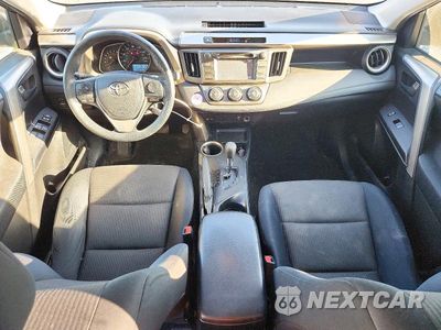 Zdjęcie 8 z 13 samochodu: 2015 TOYOTA RAV4 LE VIN:JTMBFREV0FJ050254 - miniatura