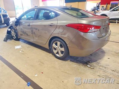 Drugie zdjęcie samochodu z przodu: 2013 HYUNDAI ELANTRA GLS VIN:5NPDH4AE6DH419300 - miniatura
