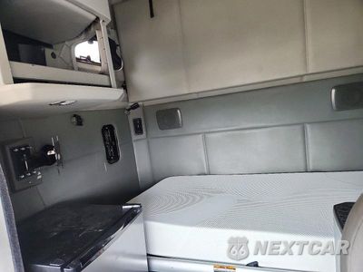 Zdjęcie 10 z 14 samochodu: 2019 KENWORTH CONSTRUCTION T680 VIN:1XKYD49X7KJ238394 - miniatura