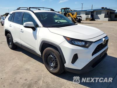 Czwarte zdjęcie samochodu z boku: 2019 TOYOTA RAV4 LE VIN:JTMG1RFV7KJ012405 - miniatura
