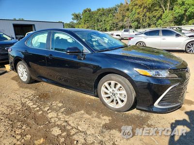 Czwarte zdjęcie samochodu z boku: 2024 TOYOTA CAMRY LE VIN:4T1C11AK4RU867192 - miniatura