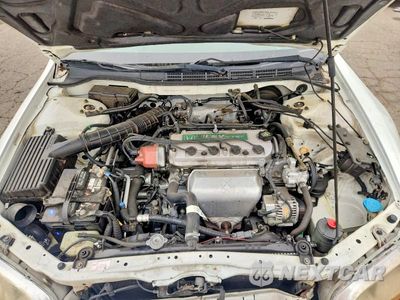 Zdjęcie 11 z 12 samochodu: 2000 HONDA ACCORD LX VIN:3HGCG6659YG702888 - miniatura