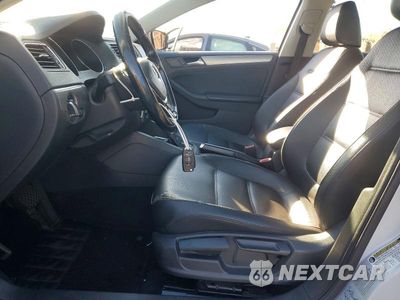 Zdjęcie 7 z 13 samochodu: 2017 VOLKSWAGEN JETTA SE VIN:3VWDB7AJ7HM355183 - miniatura