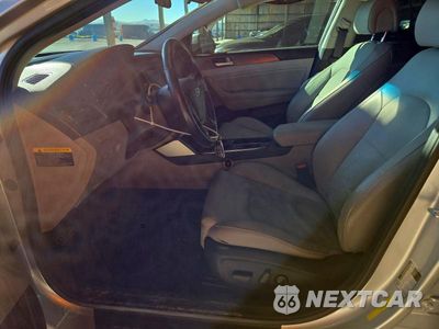 Zdjęcie 7 z 12 samochodu: 2017 HYUNDAI SONATA SPORT VIN:5NPE34AF5HH580190 - miniatura