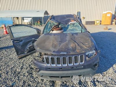 Piąte zdjęcie samochodu w środku: 2016 JEEP COMPASS SPORT VIN:1C4NJCBB0GD698972 - miniatura