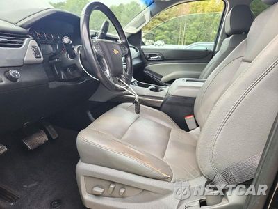 Zdjęcie 7 z 13 samochodu: 2020 CHEVROLET TAHOE C1500 LT VIN:1GNSCBKC1LR169065 - miniatura