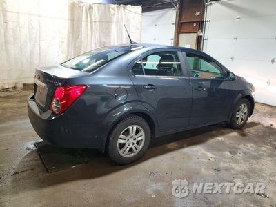 Trzecie zdjęcie samochodu z tyłu: 2014 CHEVROLET SONIC LT VIN:1G1JC5SH3E4129158 - miniatura