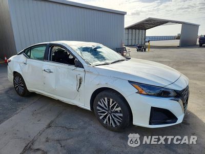Czwarte zdjęcie samochodu z boku: 2025 NISSAN ALTIMA SV VIN:1N4BL4DV1SN398943 - miniatura