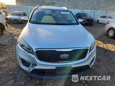 Piąte zdjęcie samochodu w środku: 2016 KIA SORENTO LX V6 VIN:5XYPGDA56GG012640 - miniatura