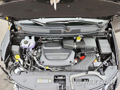 Zdjęcie 12 z 13 samochodu: 2027 CHRYSLER PACIFICA LIMITED VIN:2C4RC1GG7VR608408 - miniatura