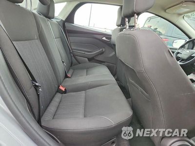 Zdjęcie 10 z 12 samochodu: 2018 FORD FOCUS SE VIN:1FADP3F29JL306661 - miniatura