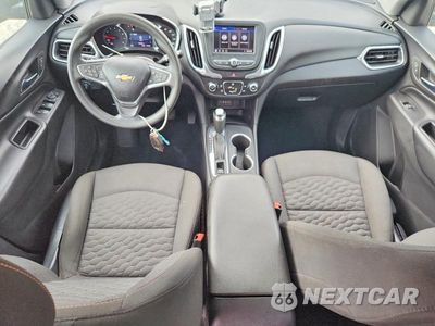 Zdjęcie 8 z 13 samochodu: 2020 CHEVROLET EQUINOX LT VIN:2GNAXKEV2L6157368 - miniatura
