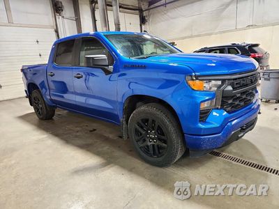 Czwarte zdjęcie samochodu z boku: 2024 CHEVROLET SILVERADO K1500 CUSTOM VIN:3GCPDBEK9RG241573 - miniatura