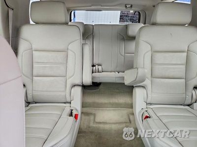 Zdjęcie 10 z 14 samochodu: 2017 GMC YUKON DENALI VIN:1GKS2CKJXHR140482 - miniatura