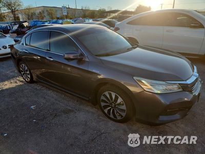 Czwarte zdjęcie samochodu z boku: 2017 HONDA ACCORD TOURING HYBRID VIN:JHMCR6F76HC020109 - miniatura