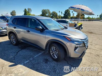 Czwarte zdjęcie samochodu z boku: 2021 NISSAN ROGUE S VIN:JN8AT3ABXMW226728 - miniatura