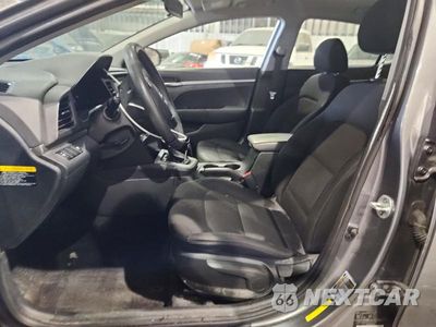 Zdjęcie 7 z 12 samochodu: 2019 HYUNDAI ELANTRA SE VIN:5NPD74LF9KH406997 - miniatura