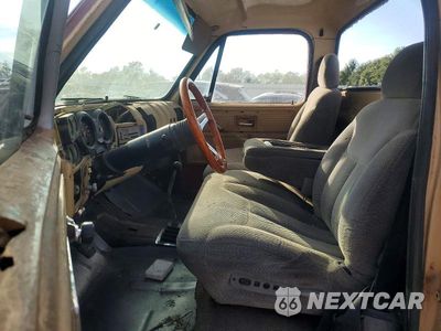 Zdjęcie 10 z 13 samochodu: 1982 CHEVROLET C10 VIN:2GCCC14D5C1208875 - miniatura