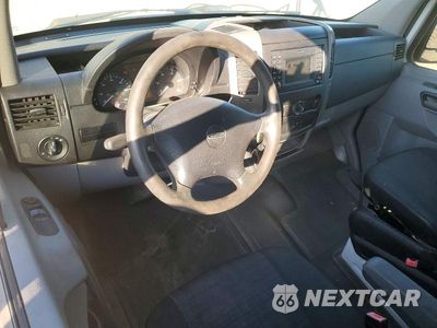 Zdjęcie 8 z 13 samochodu: 2014 FREIGHTLINER SPRINTER 2500 DELIVERY VAN VIN:WDYPE8DC6E5835666 - miniatura
