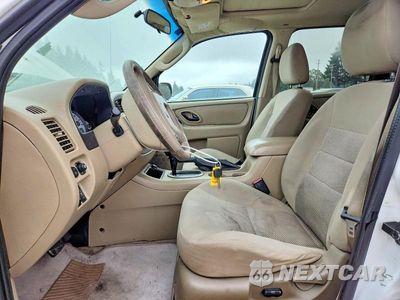 Zdjęcie 7 z 14 samochodu: 2007 FORD ESCAPE XLT VIN:1FMCU93127KB27143 - miniatura