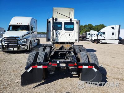 Zdjęcie 6 z 13 samochodu: 2022 FREIGHTLINER CASCADIA 126 SEMI TRUCK VIN:3AKJHLDV5NSMV8544 - miniatura