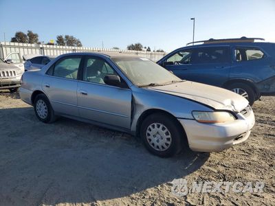 Czwarte zdjęcie samochodu z boku: 2002 HONDA ACCORD VALUE VIN:1HGCF86662A060840 - miniatura